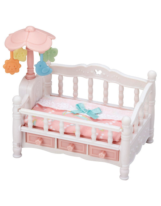 Bed voor drieling met mobiel