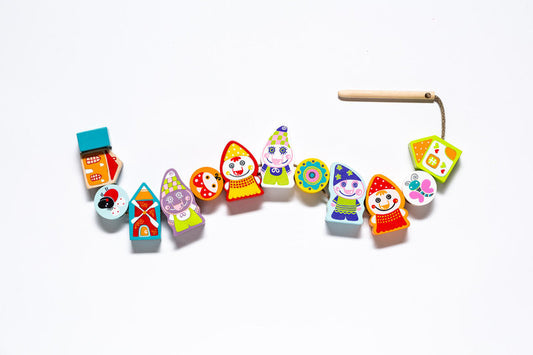 Oekraïens speelgoed - Rijgset dwergen